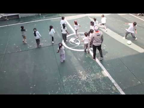 Clase de Educación física Kinder 