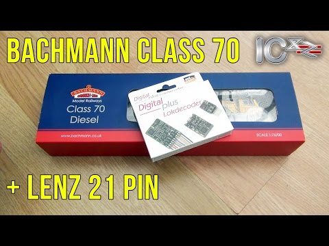 Opening the Freightliner Class 70 by Bachmann