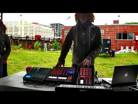 Jeremy Ellis - FORWARD Fest 2012 (BEATS T.V)