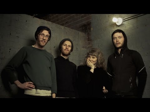 #70 Caroline Smith and the Goodnight Sleeps: Strong Shoulders