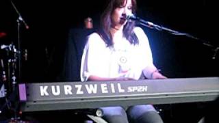 Amy Kuney &amp; Kate Voegele - Appreciate Your Hands (Lift Me Up Tour - Orangevale, CA) 6/6/09