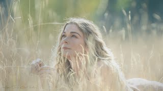 LeAnn Rimes Rockin&#39; Around The Christmas Tree Lyrics Video