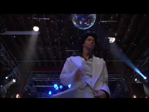 One Tree Hill 3x04 - Peyton & Mouth dancing