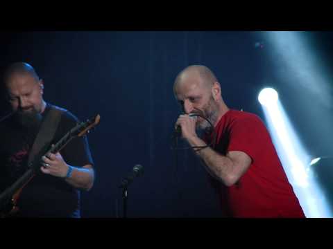 Hladno pivo - Fotoaparat (30 godina - Live at Dom sportova)