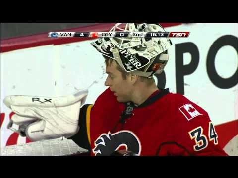 Canucks at Flames - Cody Hodgson 4-0 Goal - 11.01.11 - HD
