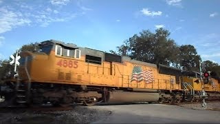preview picture of video 'Union Pacifics In West Central Florida Pulling Auto Racks'