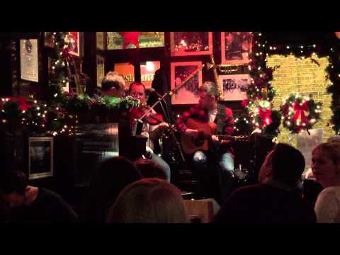 Lad Lane playing "Dows No.9" at Temple bar,Dublin,Ireland