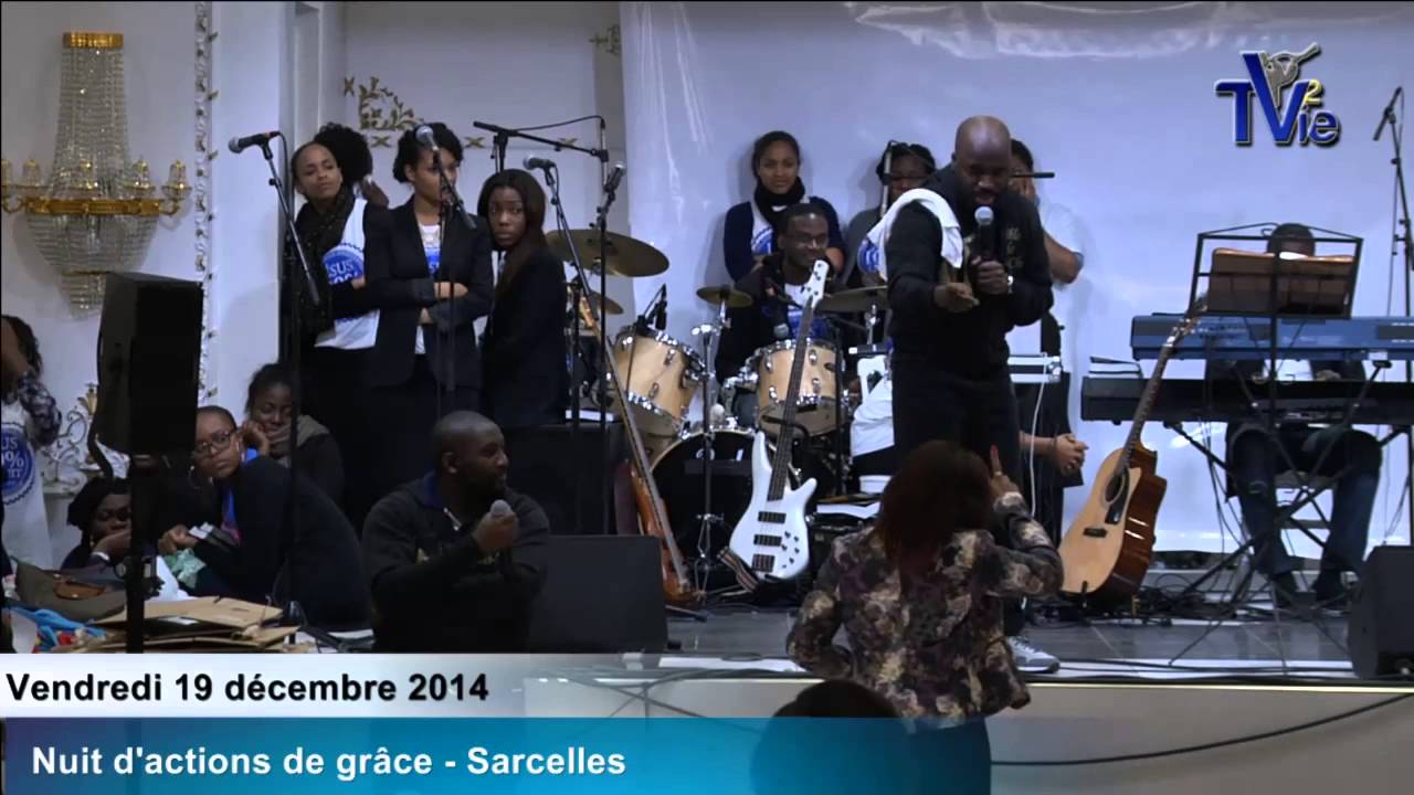 Thumbnail of video:  Distribution de la BJC pour donner aux autorités (19/12/14)