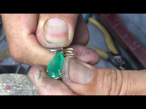 HOW TO HAND MAKE A SOLITAIRE GOLD PENDANT