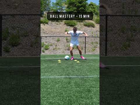 A REALISTIC D1 Soccer training session 🤝 follow for part 2!! #football #soccer