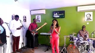 Singer, Simi unveiled as the latest Etisalat Brand ambassador