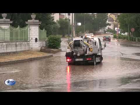 Castrovillari pioggia torrenziale e la città va sott'acqua 4 luglio 2020