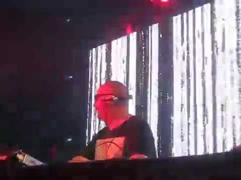 Yves DeRuyter@Elektropedia room