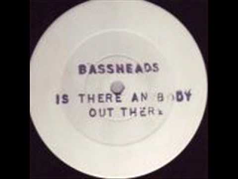 Bassheads Is there anybody out there original white label with banned samples