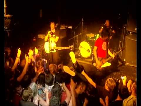 Ash - Return Of White Rabbit (Live @ Thekla)