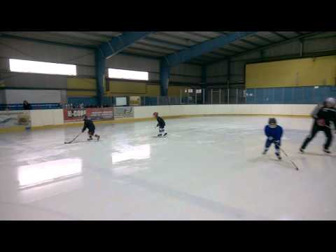 Nedělní Czech Vikings kemp - hranové bruslení