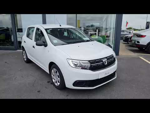 181CE1745 Dacia Sandero Walkaround