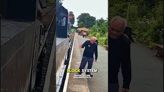 Download lagu Why Train Drivers Exchange Tokens on Single Tracks😲 mp3