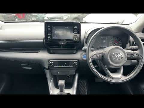 Toyota Yaris 1.5 Hybrid Luna 5dr - Image 2