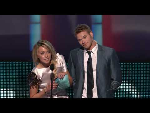 Carrie Underwood - 2010 People's Choice Awards Favorite Country Artist