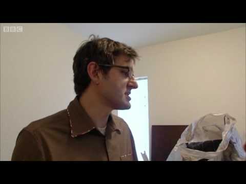 Las Vegas expose: Louis Theroux on gambling with inheritance - Explore - BBC