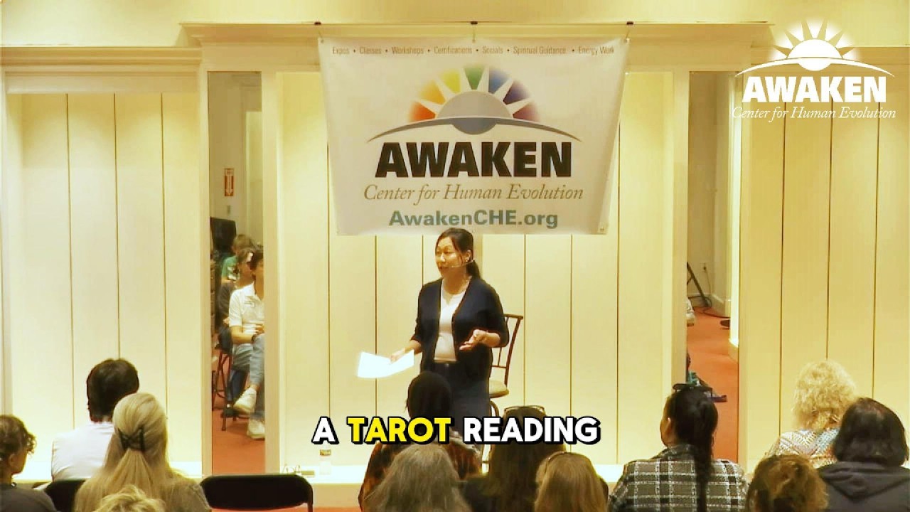 How Tarot Speaks and How to Listen with Fawn Carey @AWAKEN Expo