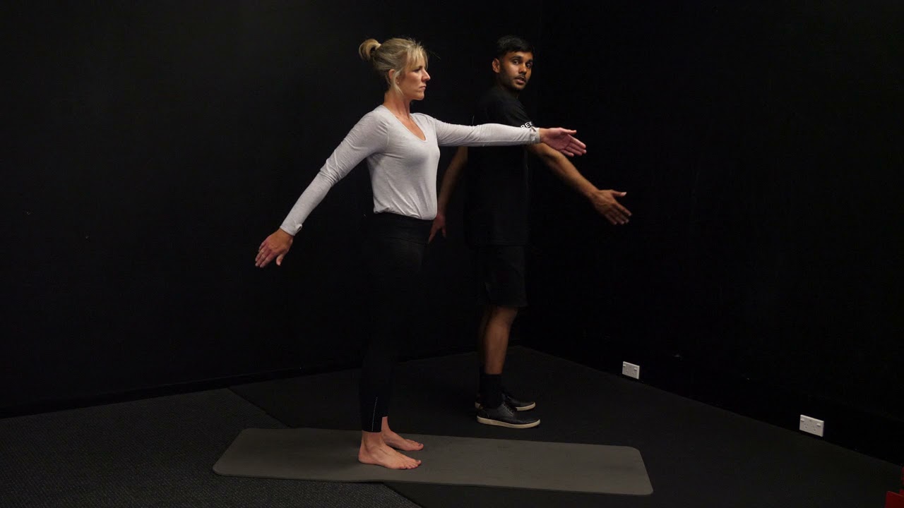 Tips on Walking Posture - YouTube