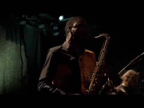 Shake Stew feat. Shabaka Hutchings - Play Mass (live)