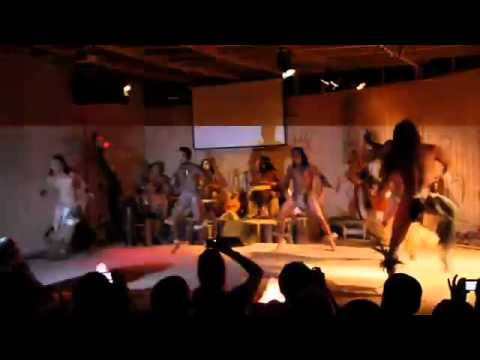 VAENGA TEAO - the great performance with Haha Varua and a little MOAI