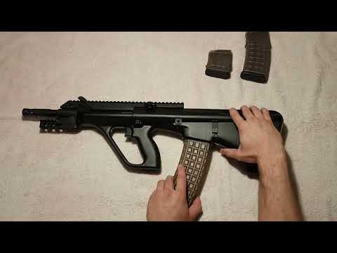Steyr AUG A3 Police disassembly