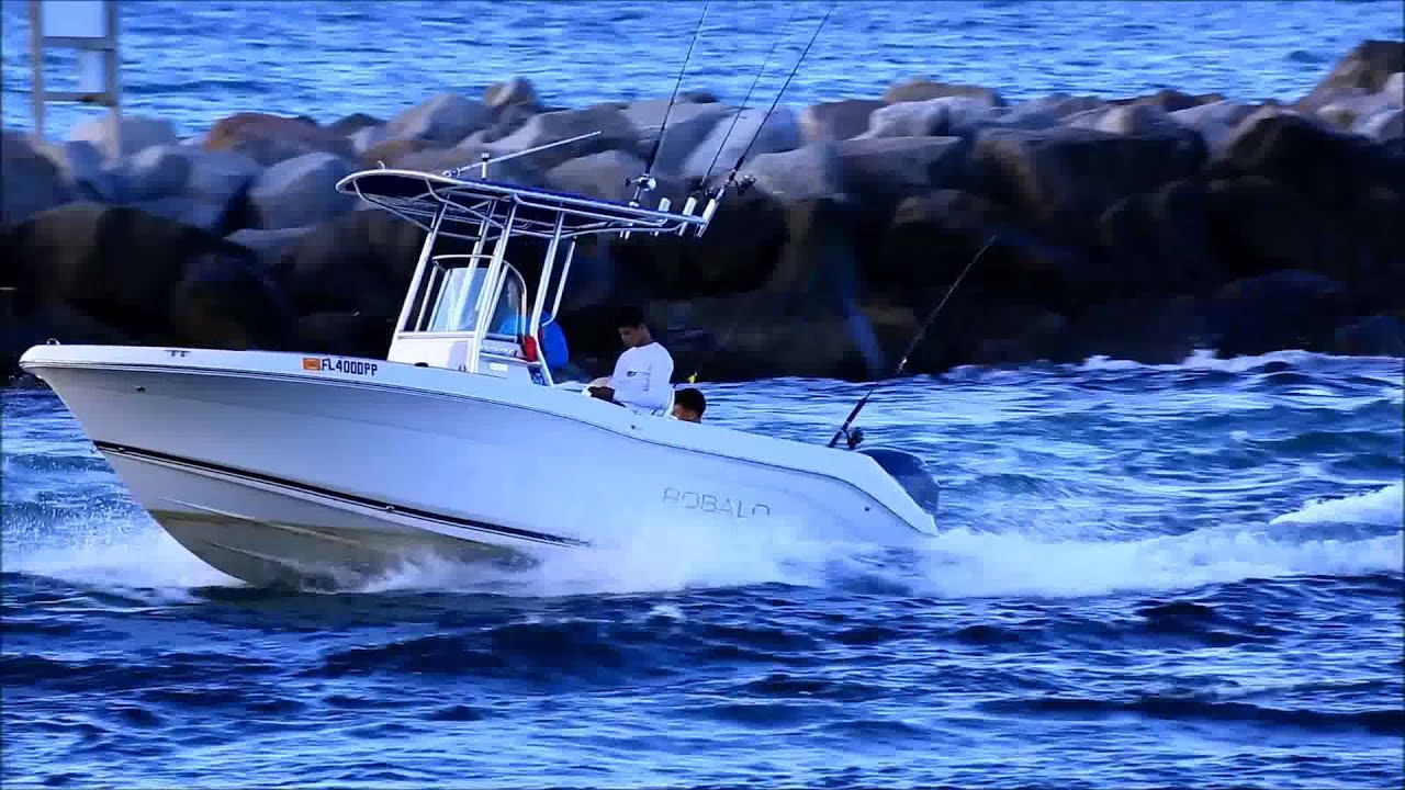 Robalo R200 - Test Drive