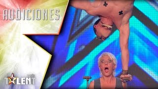 Raúl hace acrobacias encima de Eva Hache | Audiciones 3 | Got Talent España 2017