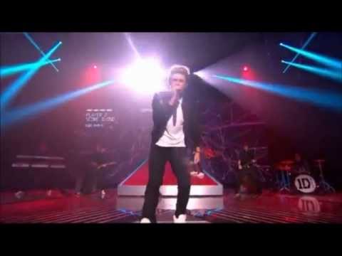 Niall's solo in Kiss you