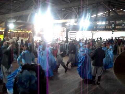 CTG Chaleira Preta - Rodeio do Carreteiros 2011 - Campeão!