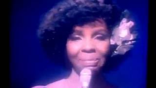 Gladys Knight &quot;Gimme A Pigfoot / God Bless The Child / Teach Me Tonight / Stormy Weather&quot; (1981)