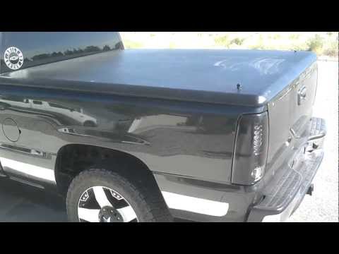 Undercover Tonneau cover 2004 silverado