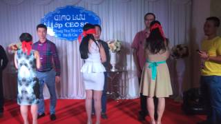 playing games blindfolded die laughing