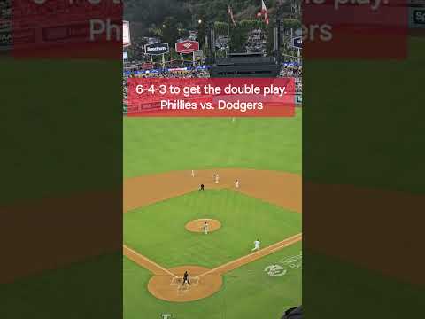 Kike H. hits groundout 6-4-3 double play on Phillies vs. Dodgers game