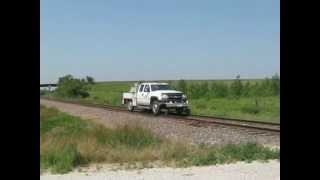preview picture of video 'Iowa, Chicago & Eastern hi-rail truck near Ottumwa, Iowa'