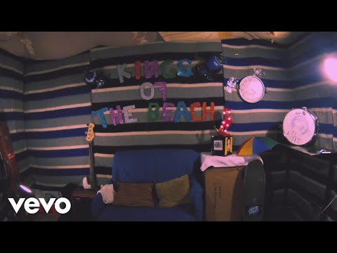 Kings of the Beach - Blisters On My Teeth