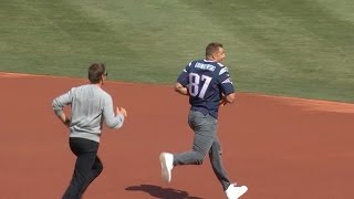 Brady's jersey returned, Gronk steals it