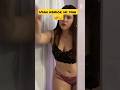 Cewek Cantik Buka Baju Pamer Body Goals Depan Cermin