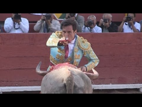 Fernando Roca Rey cuts a meritorious ear in the second bullfight of Acho