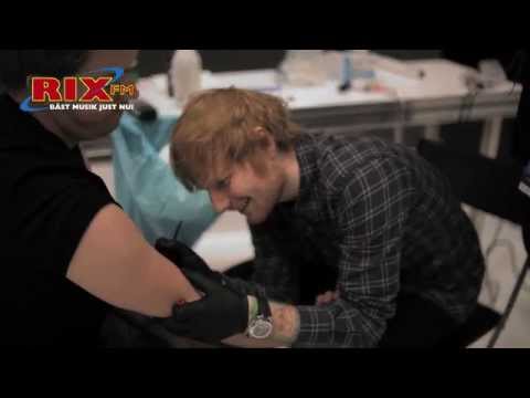 download lagu mp3 mp4 Shawn Mendes Hoodie Schweiz, download lagu Shawn Mendes Hoodie Schweiz gratis, unduh video klip Shawn Mendes Hoodie Schweiz