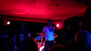 Juke Kartel  BULLET WEARING TRADEMARK CLOTHES (Live)