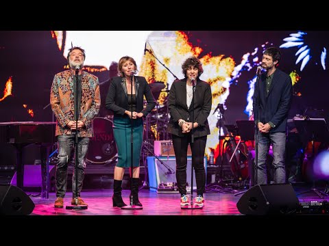 Rufus & Martha Wainwright, Sylvan & Lily Lanken with Tom Mennier perform “Heart Like A Wheel” l CSHF