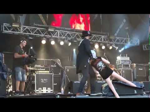 COVERHEADS Cosquin Rock 2013 (Highway to Hell con Lula & Palazzo).mov