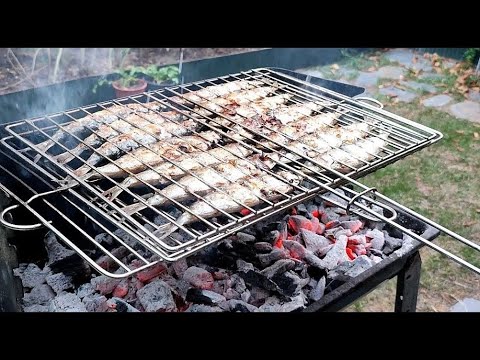 Sardinas a la brasa con patatas | Receta tradicional de pescado