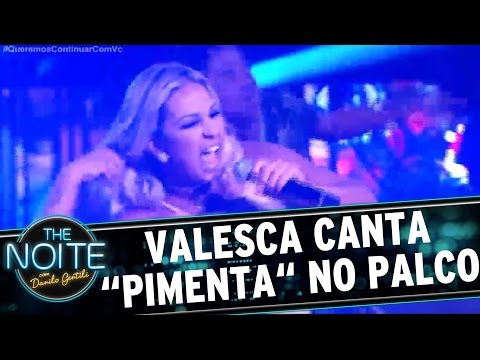 Valesca levanta o popozão da plateia ao som de "Pimenta" | The Noite (27/03/17)