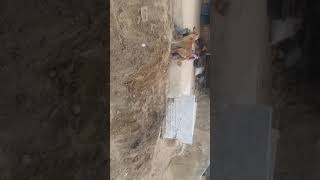 preview picture of video 'Yah he Bharat ka kanun up ke etawah me ghar ke samne mitte laga de h'